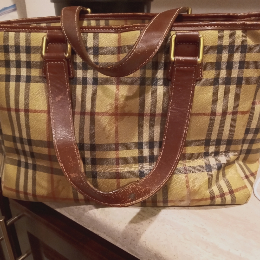 Authentic Haymarket Burberry purse
